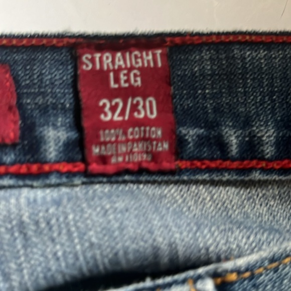 AEROPOSTALE DISTRESSED BLUE JEANS 32 x 30” straight leg - Picture 14 of 14